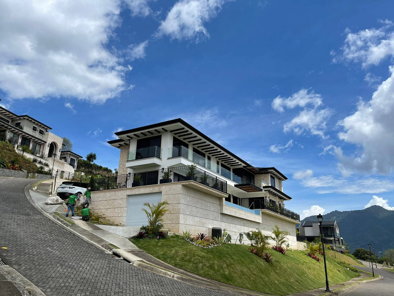 A CYME residential construction project set against Costa Rica’s mountain landscape